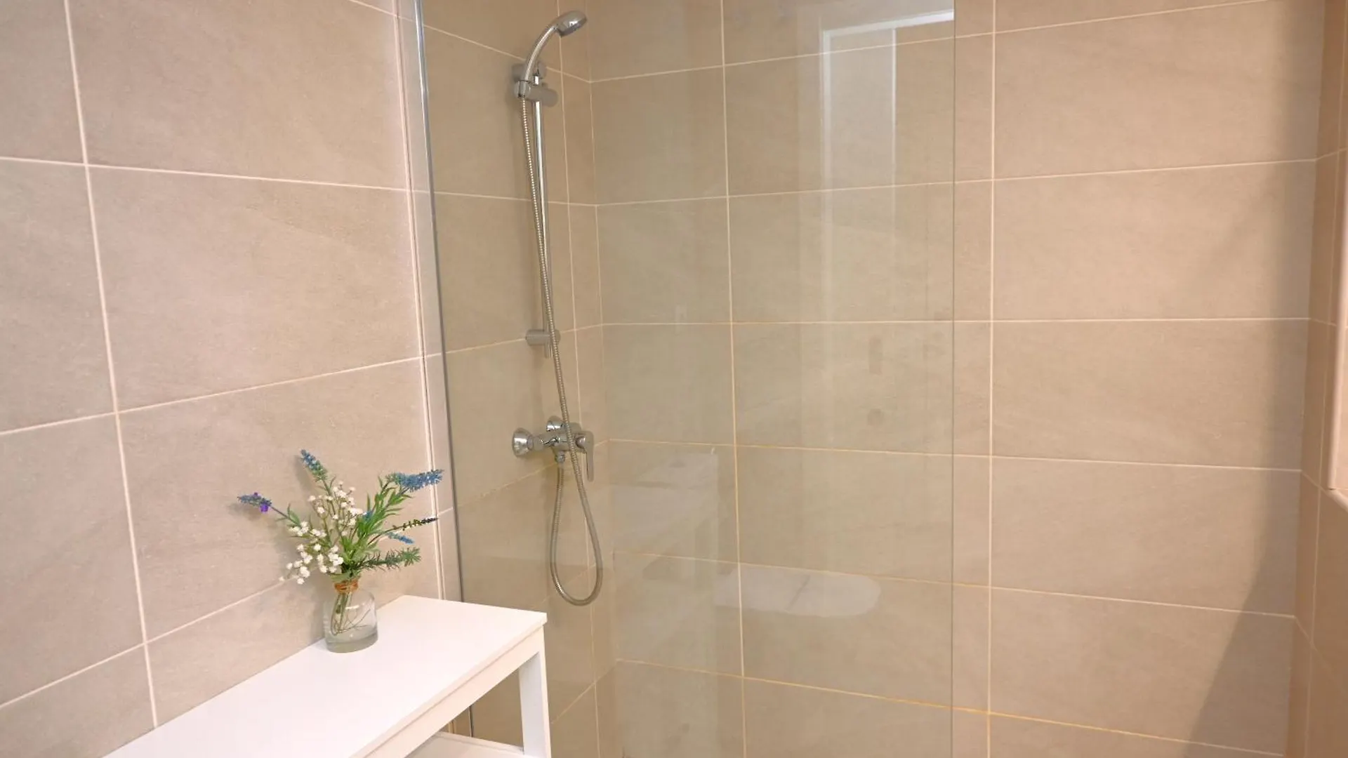 Apartment Homenfun Barcelona Can Serra L'Hospitalet de Llobregat Spain